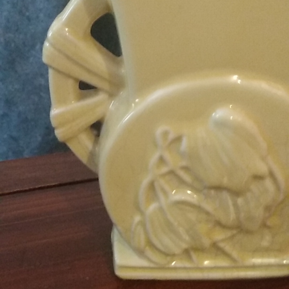 Beautiful Yellow Antique McCoy Art Deco Vase - Picture 2 of 7